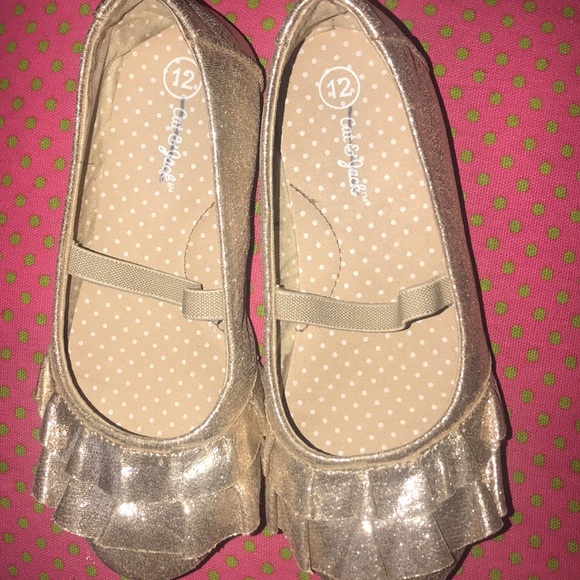 Cat & Jack gold shoes - Picture 1 of 4